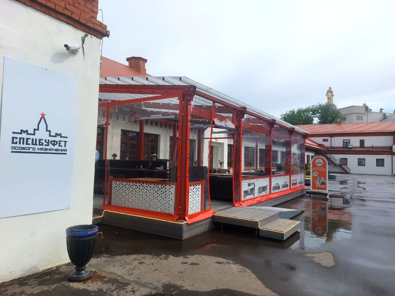 ПВХ шторы для летней террасы кафе в Западной Двине